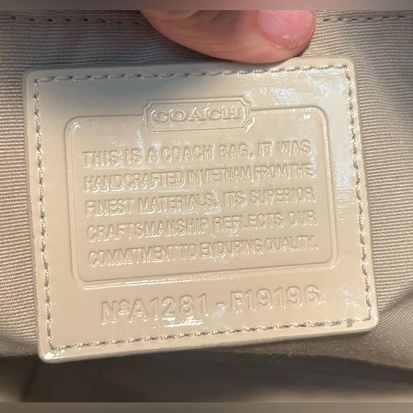 2012 Coach Soho Sateen Circles Snaphead Tote LIKE NEW! - Picture 10 of 10